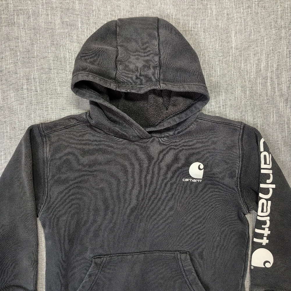 Carhartt Boys Hoodie Size 7 Black White Graphic Logo Pullover Spellout Sleeve - Picture 2 of 9